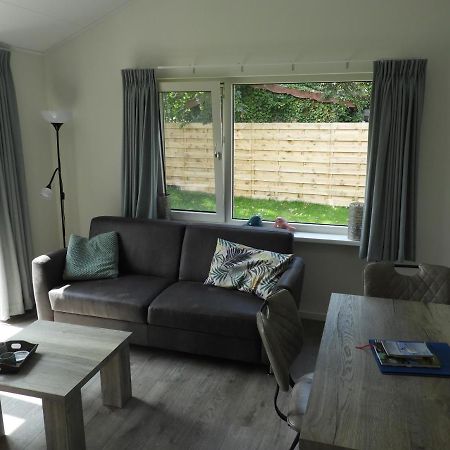Vakantiewoning 'T Steechje Hollum  Bagian luar foto