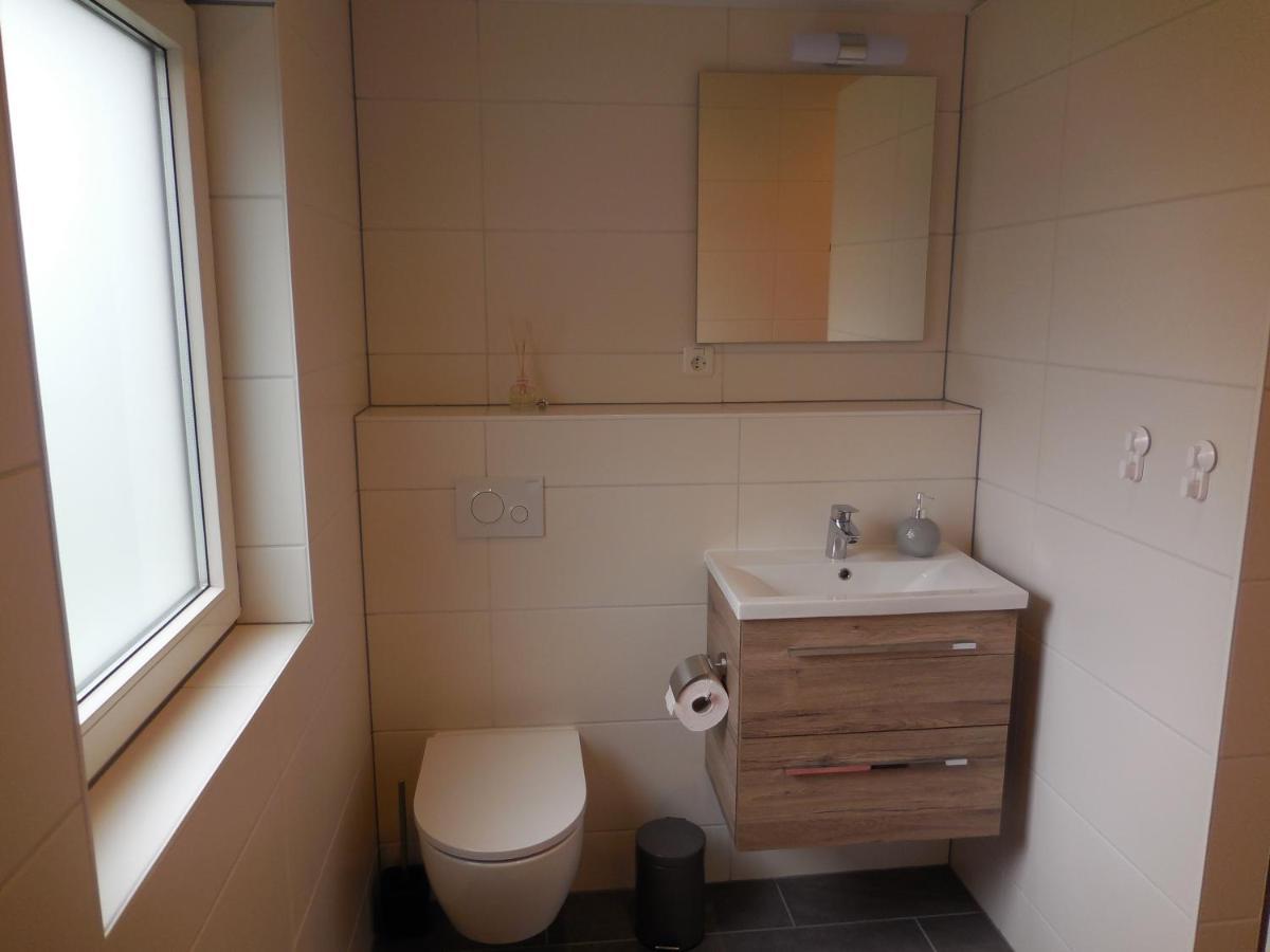 Vakantiewoning 'T Steechje Hollum  Bagian luar foto